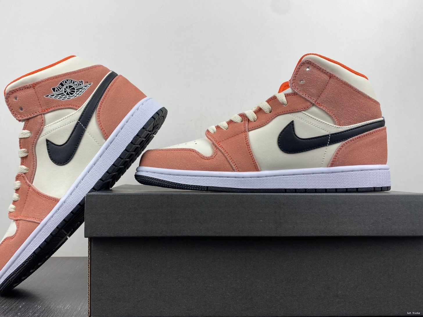 Mid Jordan DV1336-800 Orange (GS) SE 1 - Suede 0209